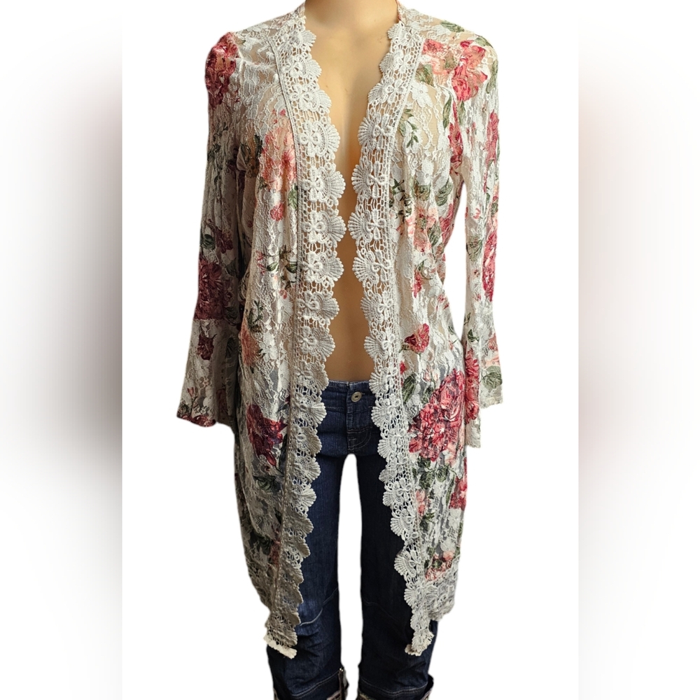 FULL CIRCLE TRENDS lacy rose cardigan topper